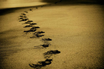 Marcher pour se vider la tête sur le sable