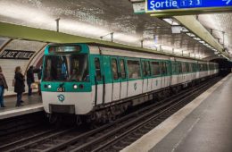 La veillée de Noel commence dans le métro