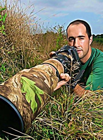 Ancien chasseur, Grégoire Trunet a troqué son fusil pour un appareil photo. Plutôt que tuer, il préfère immortaliser l'animal. Cela en fait un "chasseur-photo": photographe il n’en reste pas moins chasseur. L'homme nous raconte sa passion, avec humour et poésie.