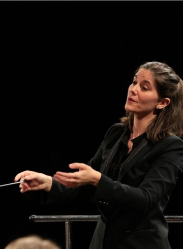 Chloé Dufresne cheffe d'orchestre